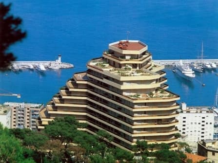 Элитная квартира с видом на море в Монако